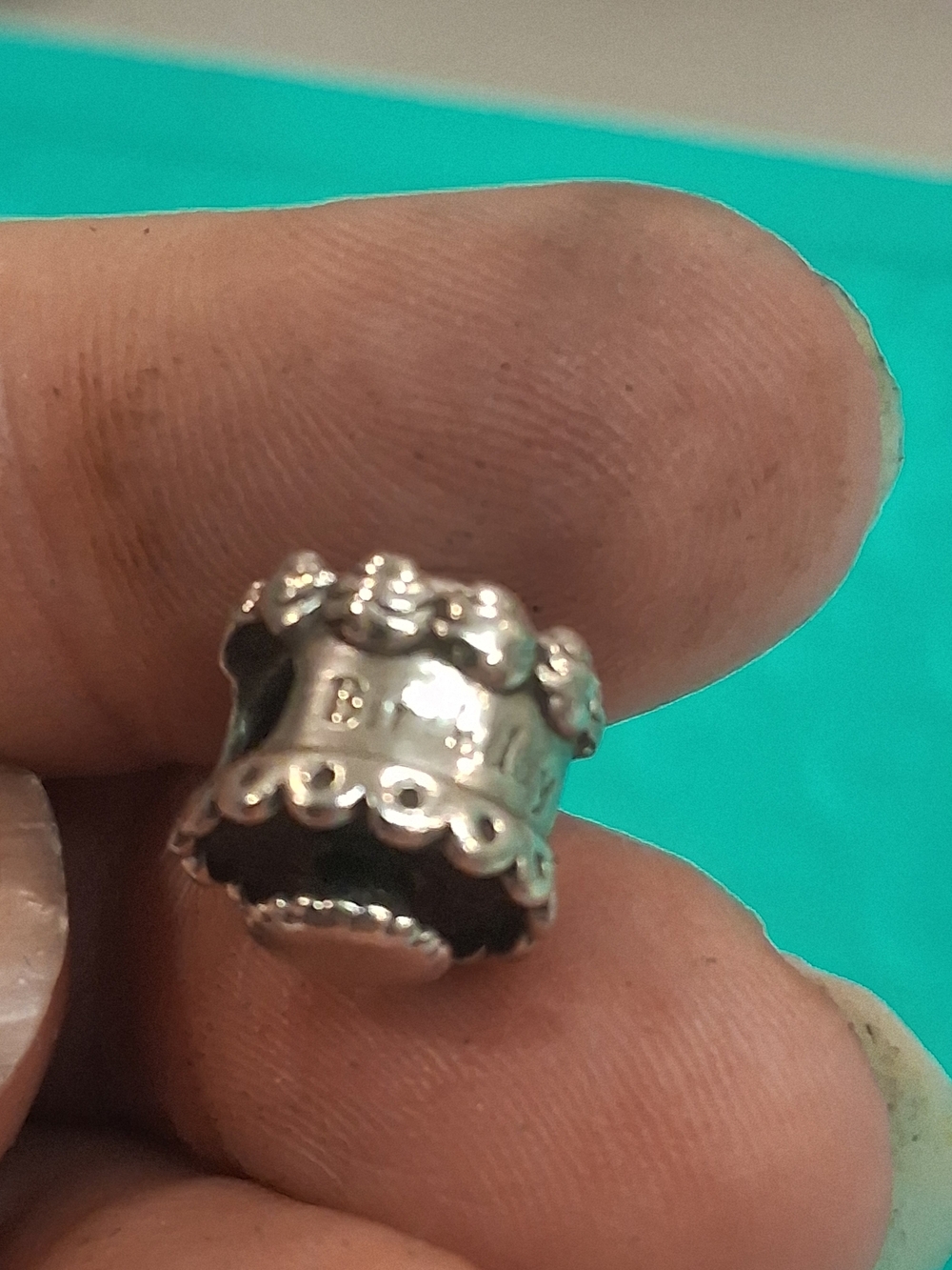 Pandora Happy Birthday Cake Charm - Picture 4 of 4